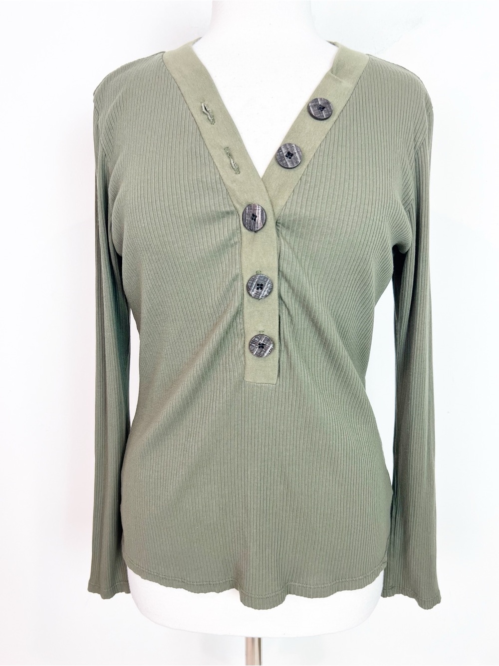 ASKKNY GREEN RIBBED LONG SLEEVE HENLEY NECKLINE SHIRT WOMENS SZ 3/LARGE